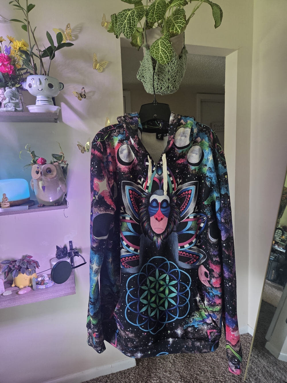 Discontinued Electro Threads Astral Rafiki Hoodie. Size 3X